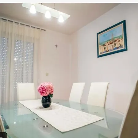 Danijela Apartment